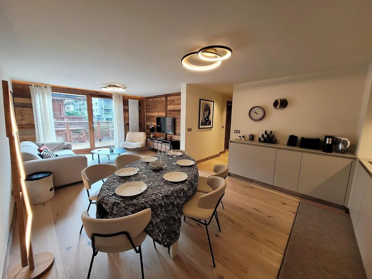 Apartamento Appartement Prestige 6 Pers, Centre Les Gets, A 150M Des Pistes, Avec Terrasse Et Equipements Luxueux - Fr-1-598-147
